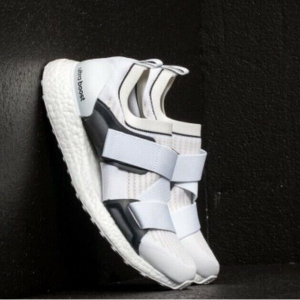 Size 8 - adidas UltraBoost X Core White